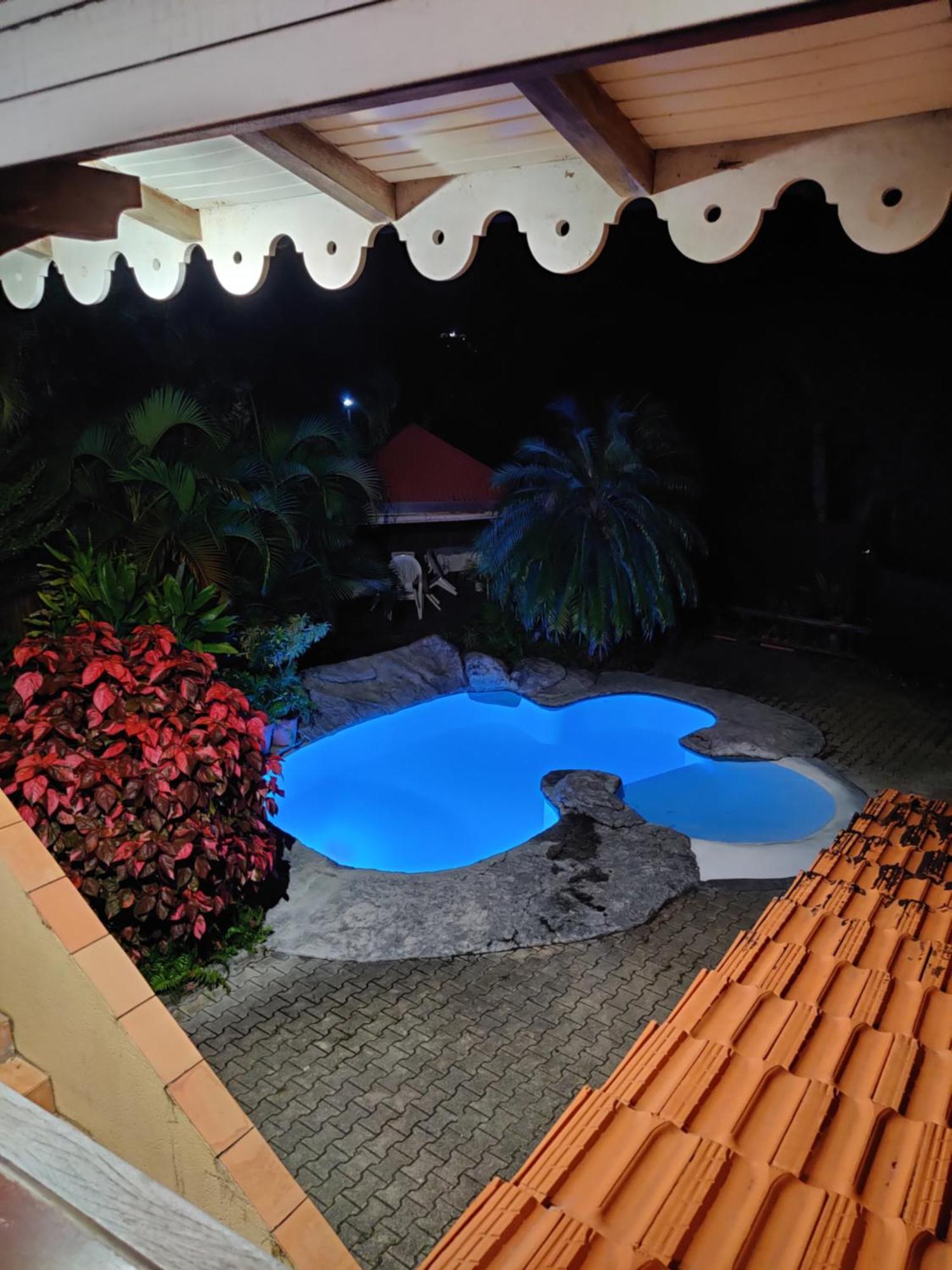 45 Villa La Cherry Bord De Mer Le Diamant Luaran gambar